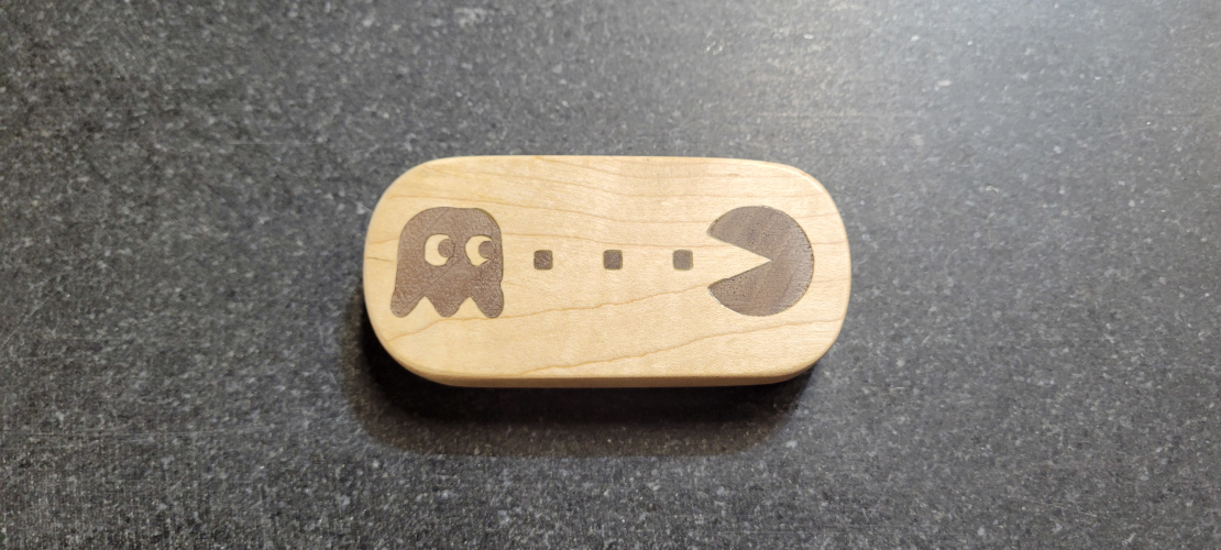 Fan Art to test inlay with mapple and walnut