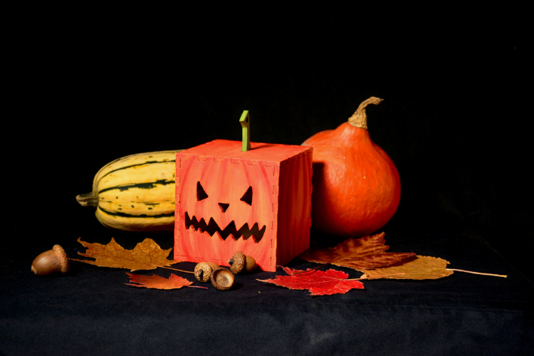 Pumpkin box with color for Halloween